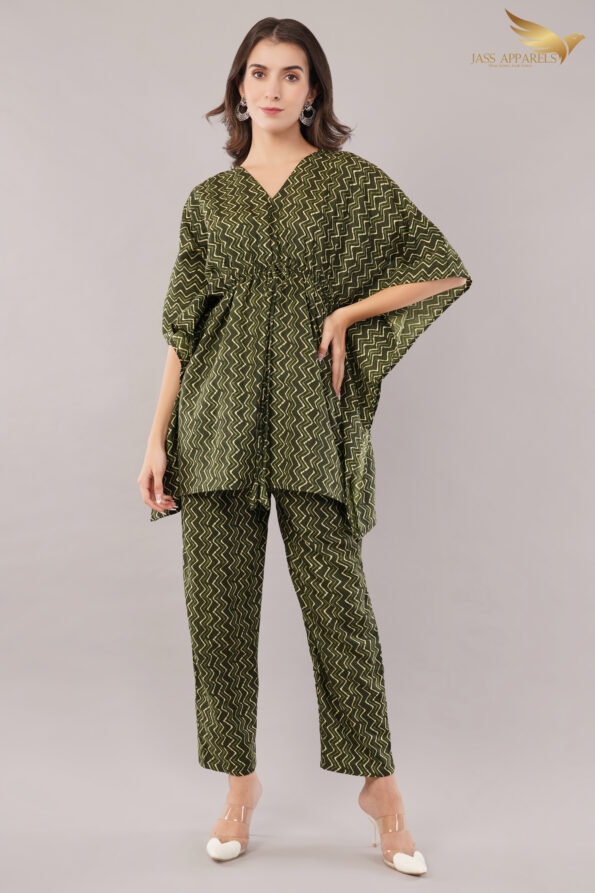 JASS Apparels Women's Green Zigzag Kaftan-Style Co-ord Set | Stylish & Comfortable Ethnic Fusion Wear